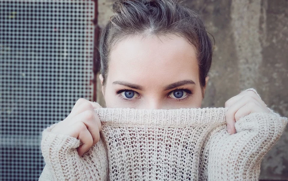 Blepharoplastie : comment réparer les paupières tombantes - Dr Philippe Garcia - Paris